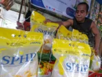 stok-beras-sphp-di-sulawesi-tenggara-1j6x5-dom